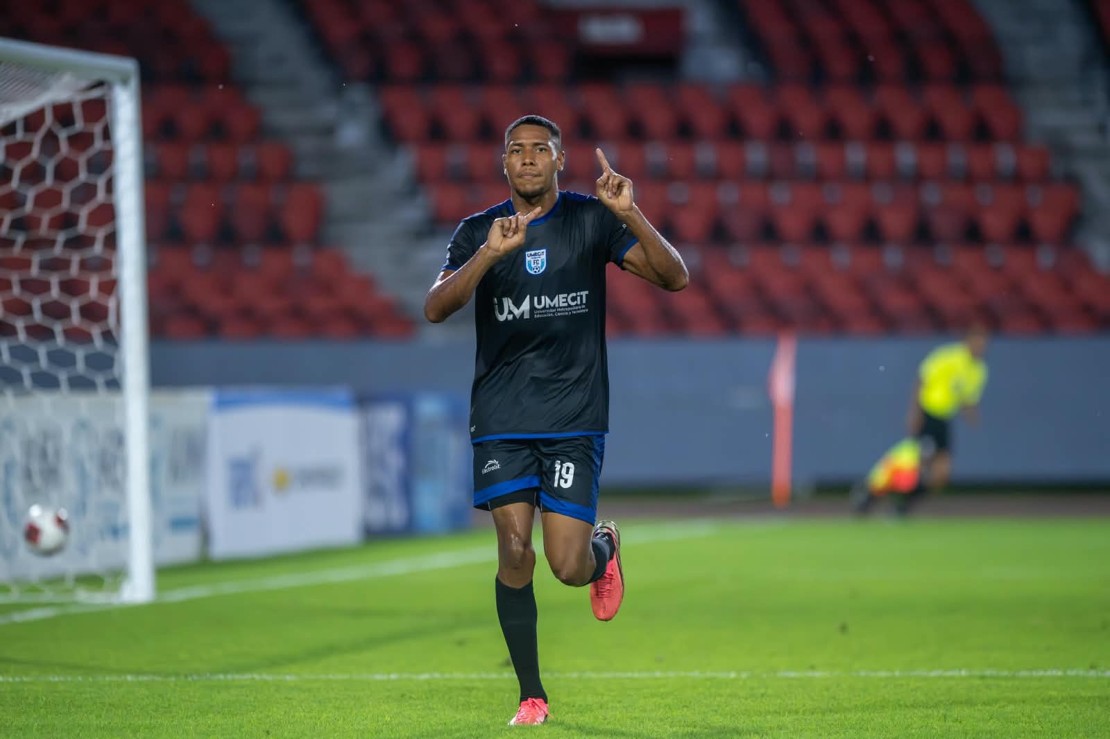 Jugador de UMECIT FC celebra el gol de la victoria ante San Francisco FC en el Torneo Apertura 2026 de la LPF